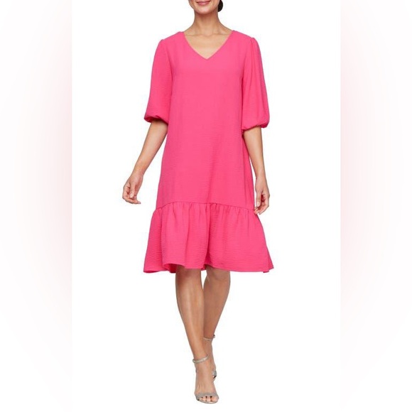 SLNY Dresses & Skirts - SLNY Women's Pink V-Neck Puff Sleeve Dress